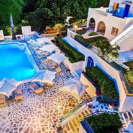Theo Bungalows Boutique Hotel クリオピギ エクステリア 写真