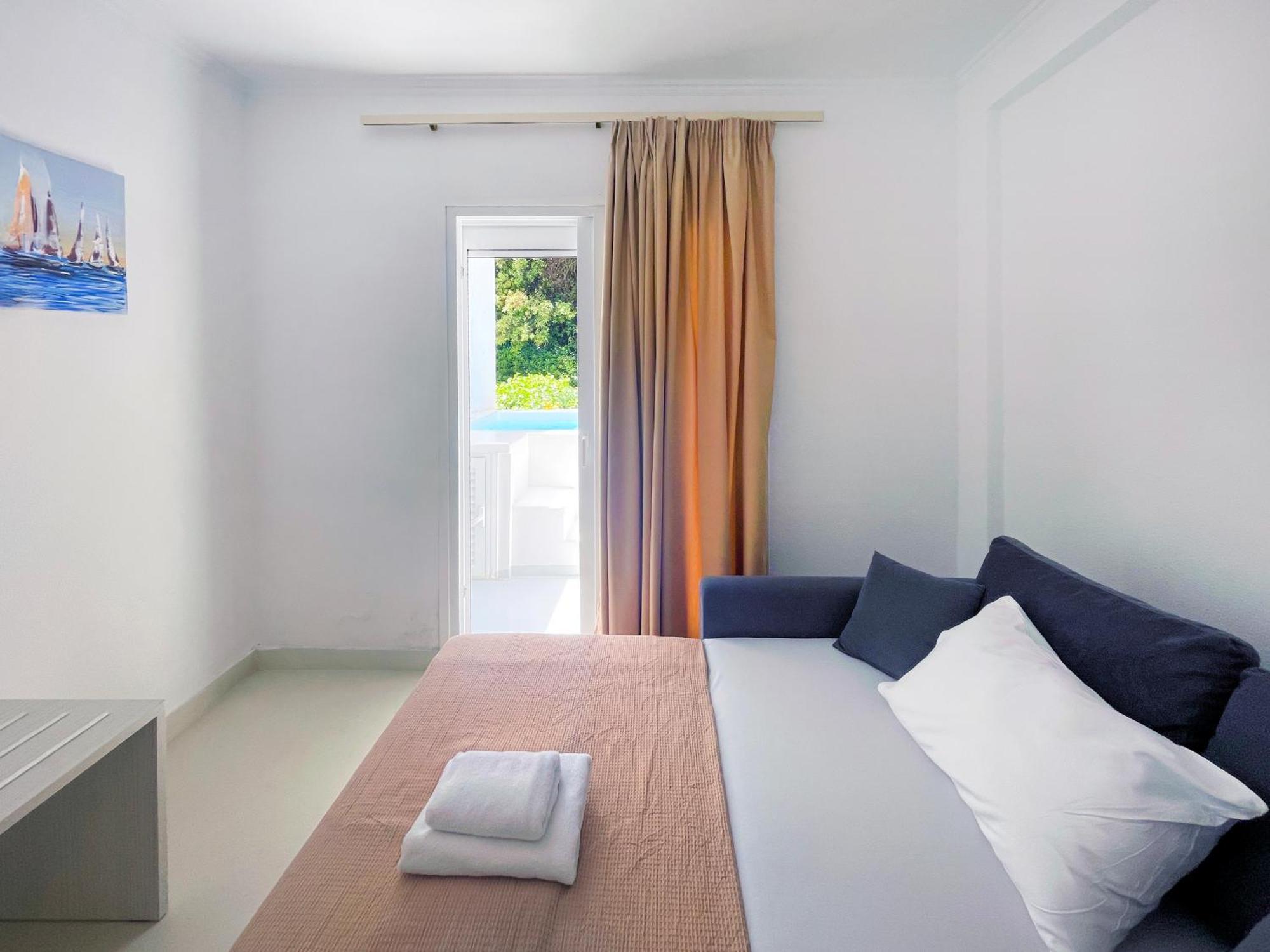 Theo Bungalows Boutique Hotel クリオピギ 部屋 写真